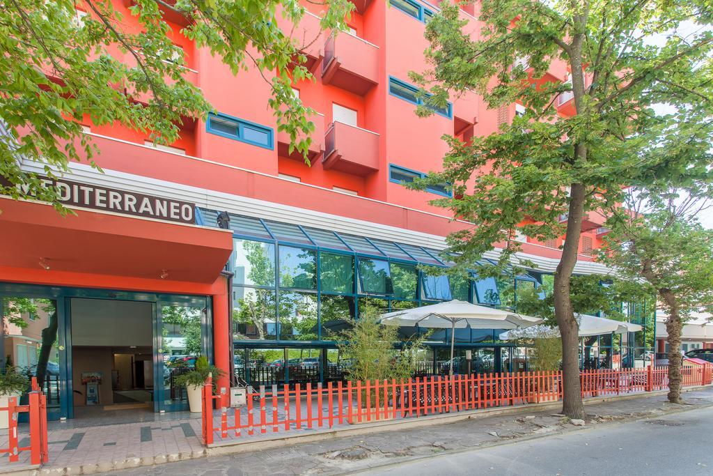 Family Hotel Mediterraneo - Azzurro Club Cesenatico Exteriör bild