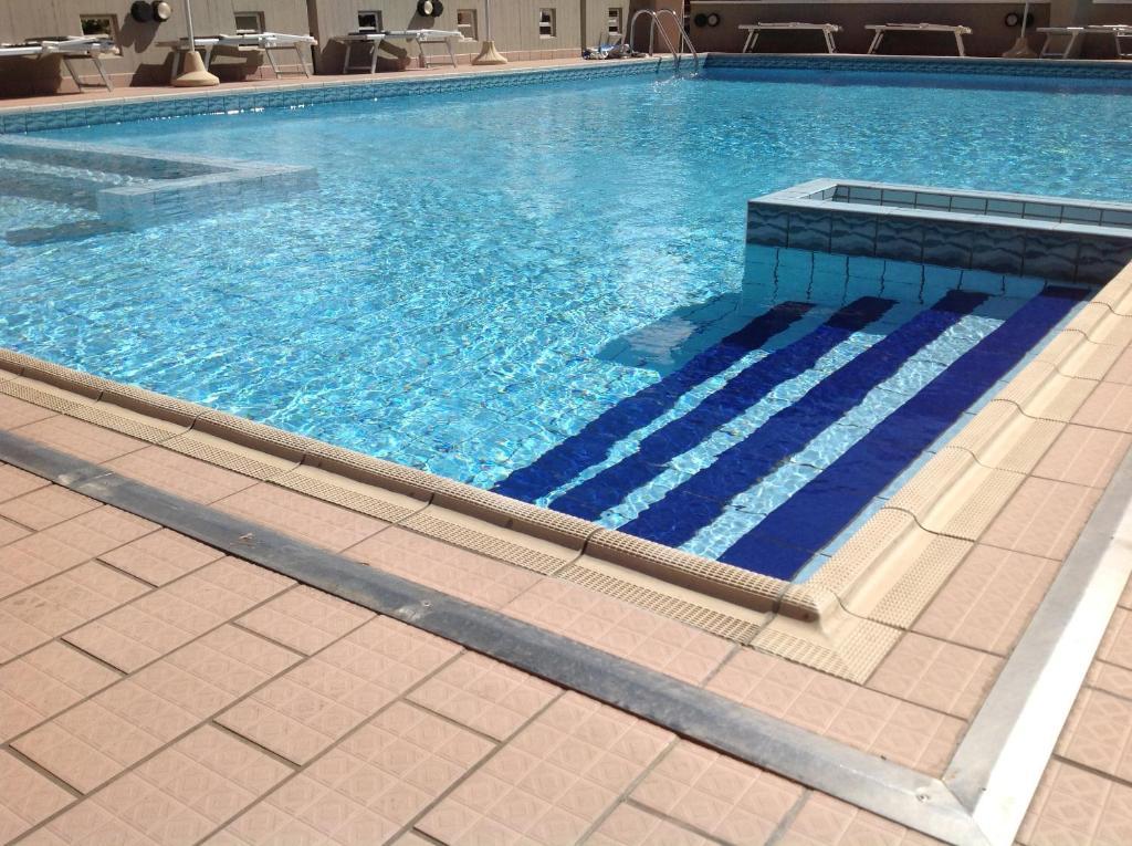 Family Hotel Mediterraneo - Azzurro Club Cesenatico Exteriör bild