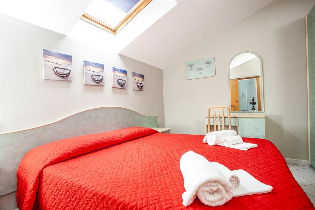 Family Hotel Mediterraneo - Azzurro Club Cesenatico Exteriör bild