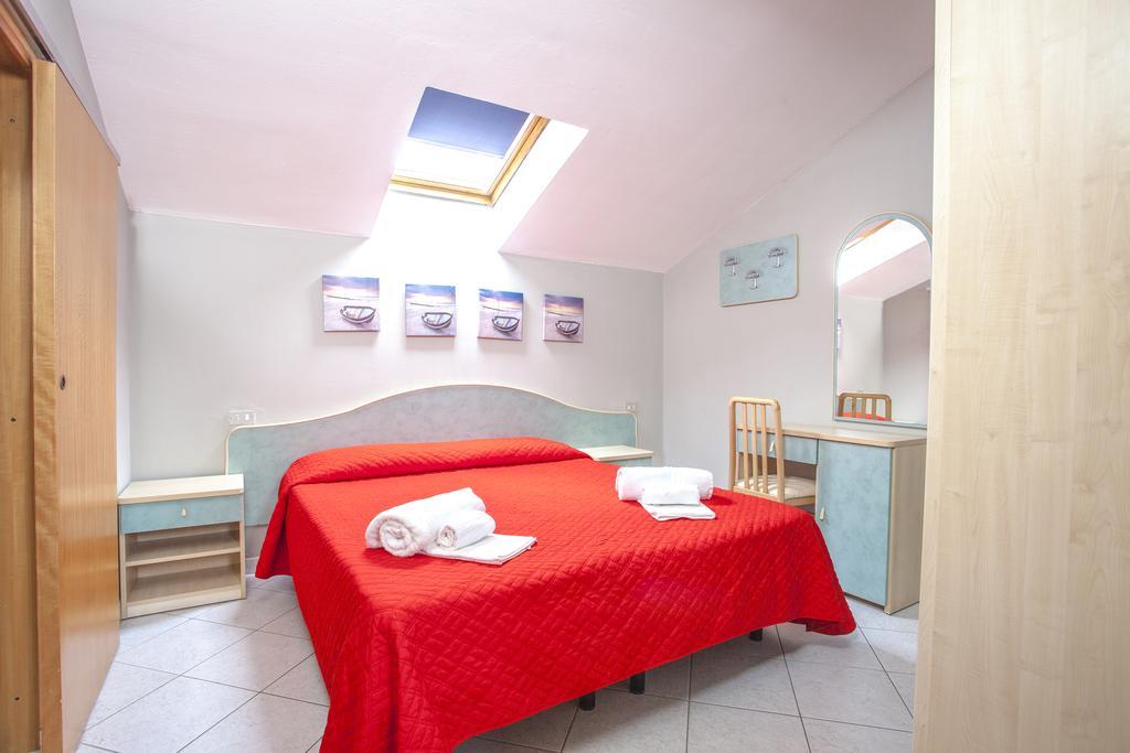 Family Hotel Mediterraneo - Azzurro Club Cesenatico Exteriör bild