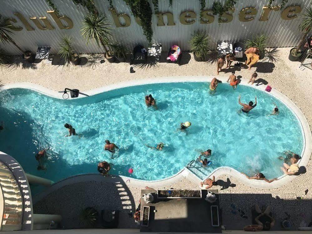 Family Hotel Mediterraneo - Azzurro Club Cesenatico Exteriör bild